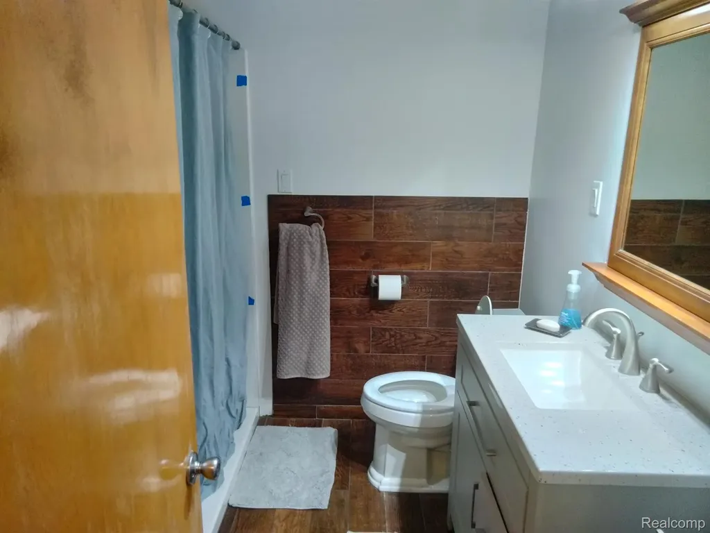 16405 W Collinson Avenue Eastpointe City MI 48021