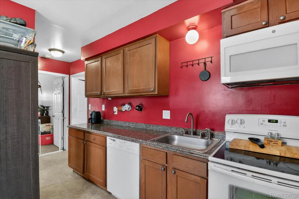 16392 Weddel Street Taylor City MI 48180