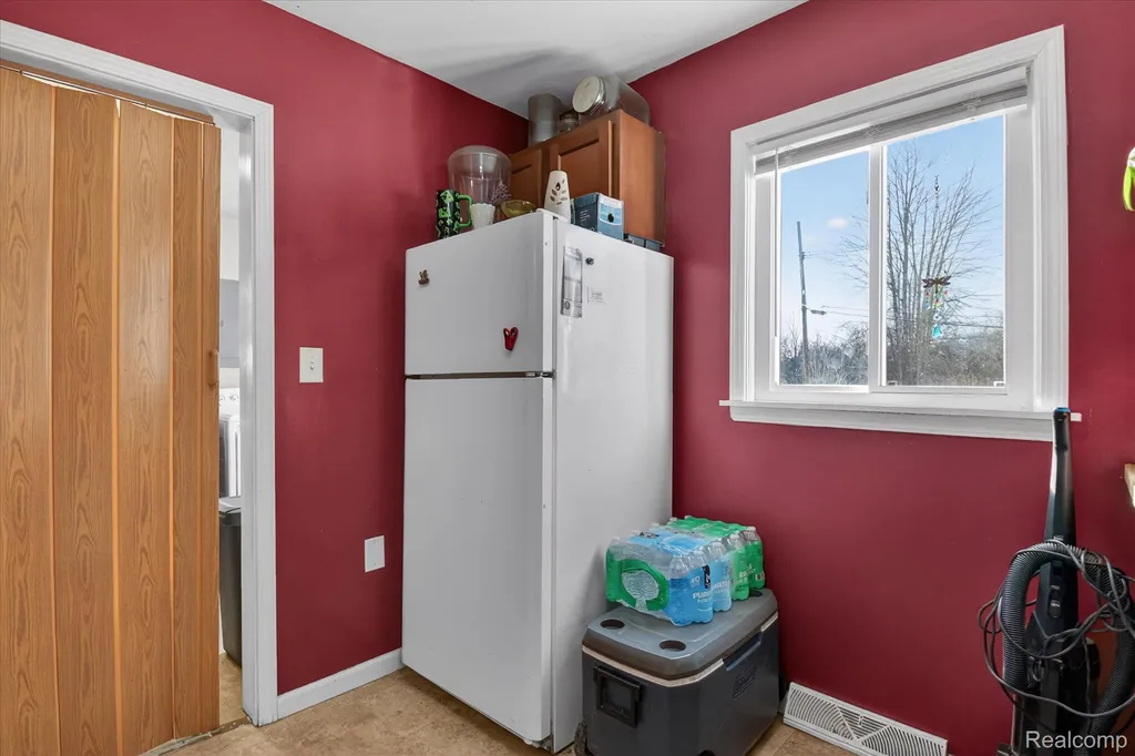 16392 Weddel Street Taylor City MI 48180