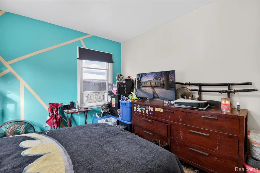 16392 Weddel Street Taylor City MI 48180