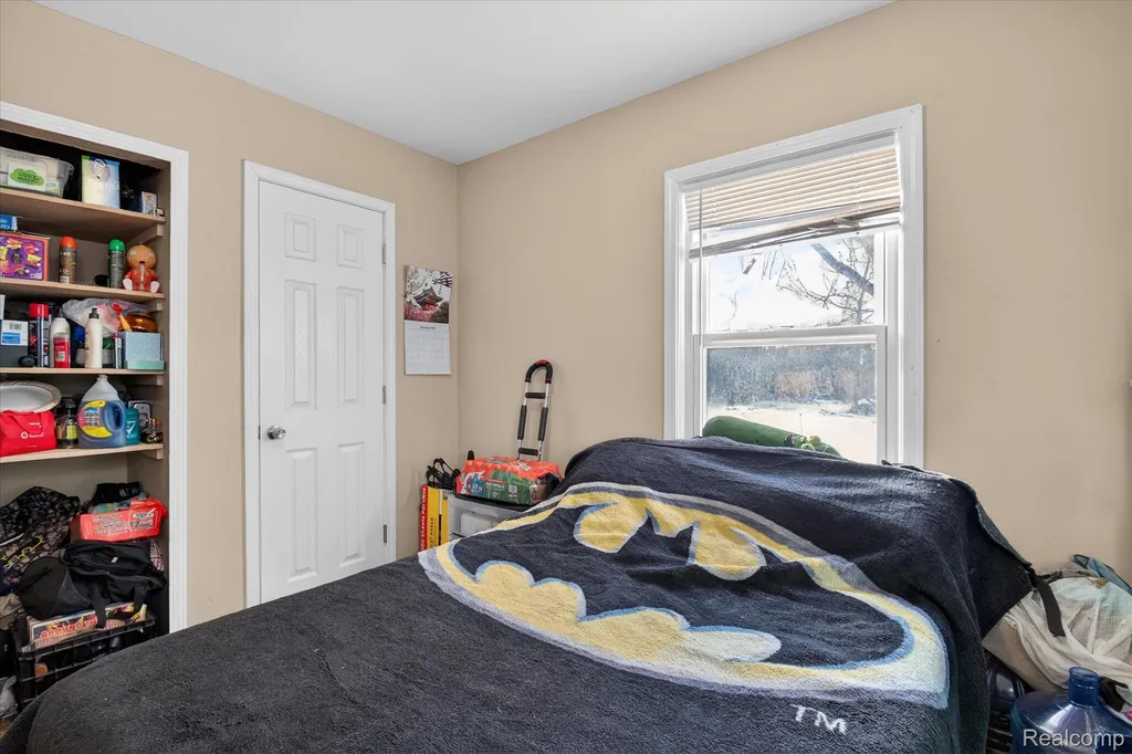 16392 Weddel Street Taylor City MI 48180