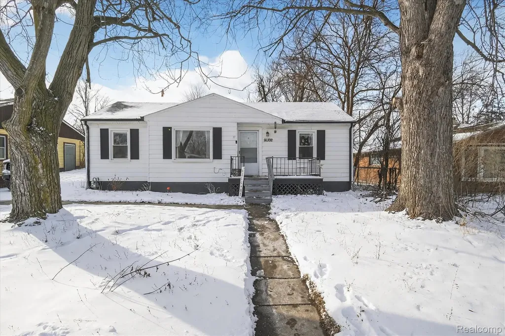 16392 Weddel Street Taylor City MI 48180