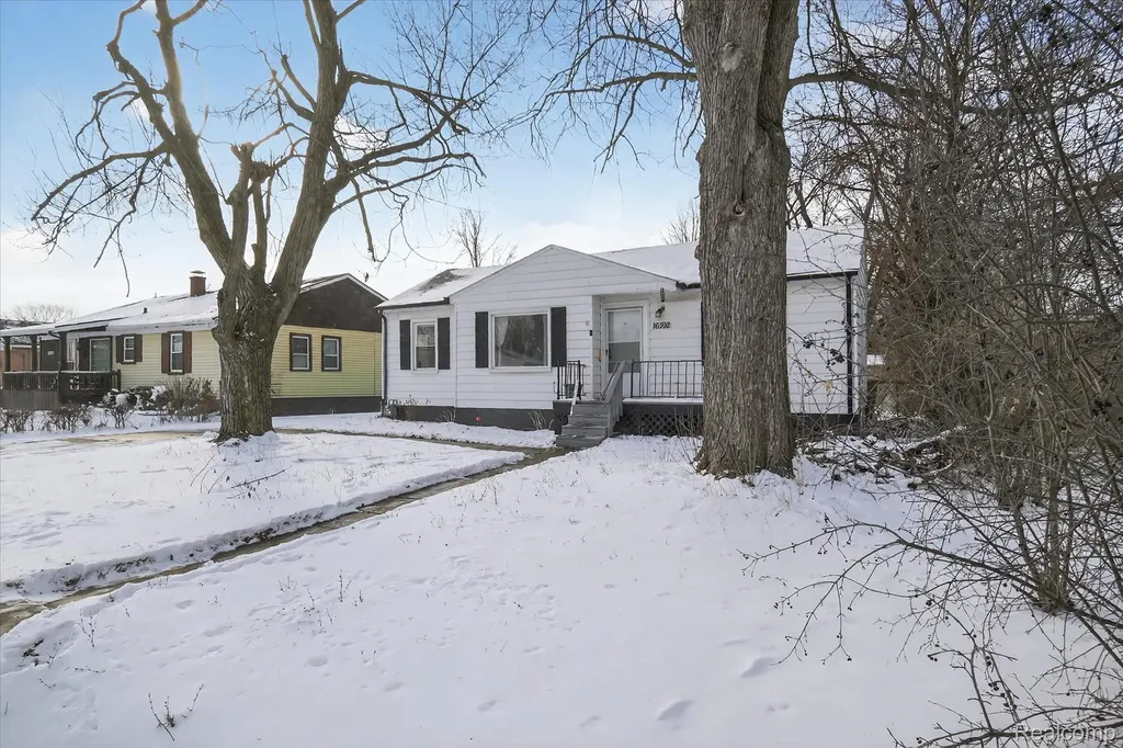 16392 Weddel Street Taylor City MI 48180