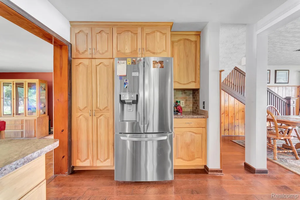 429 Edgewater Algonac City MI 48001