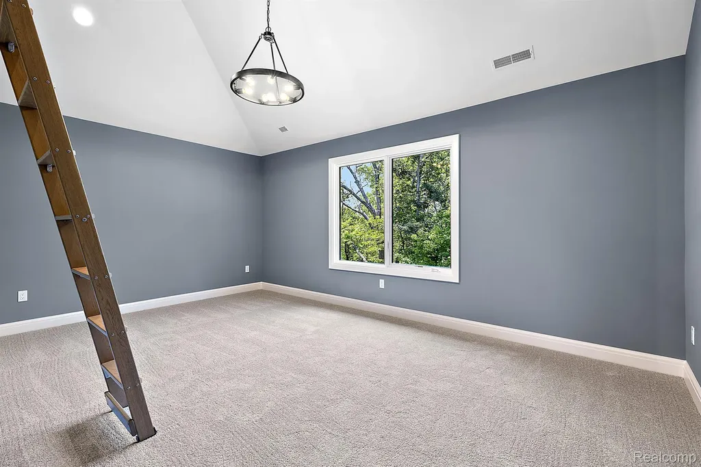 4995 Saddleridge Trail Ann Arbor City MI 48105