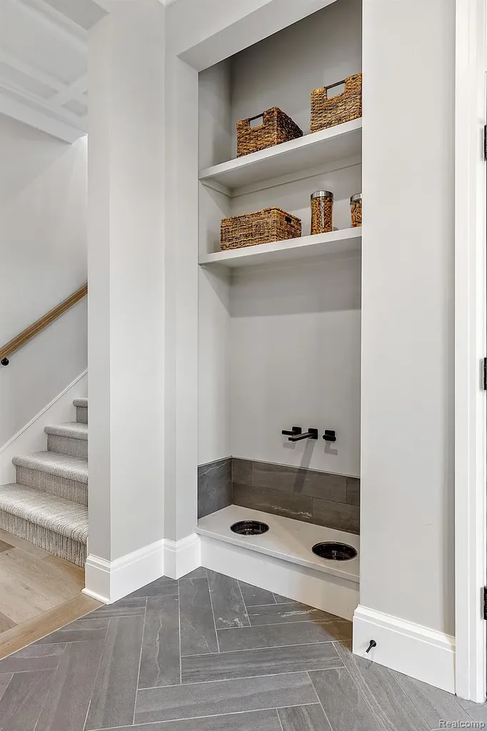 4995 Saddleridge Trail Ann Arbor City MI 48105