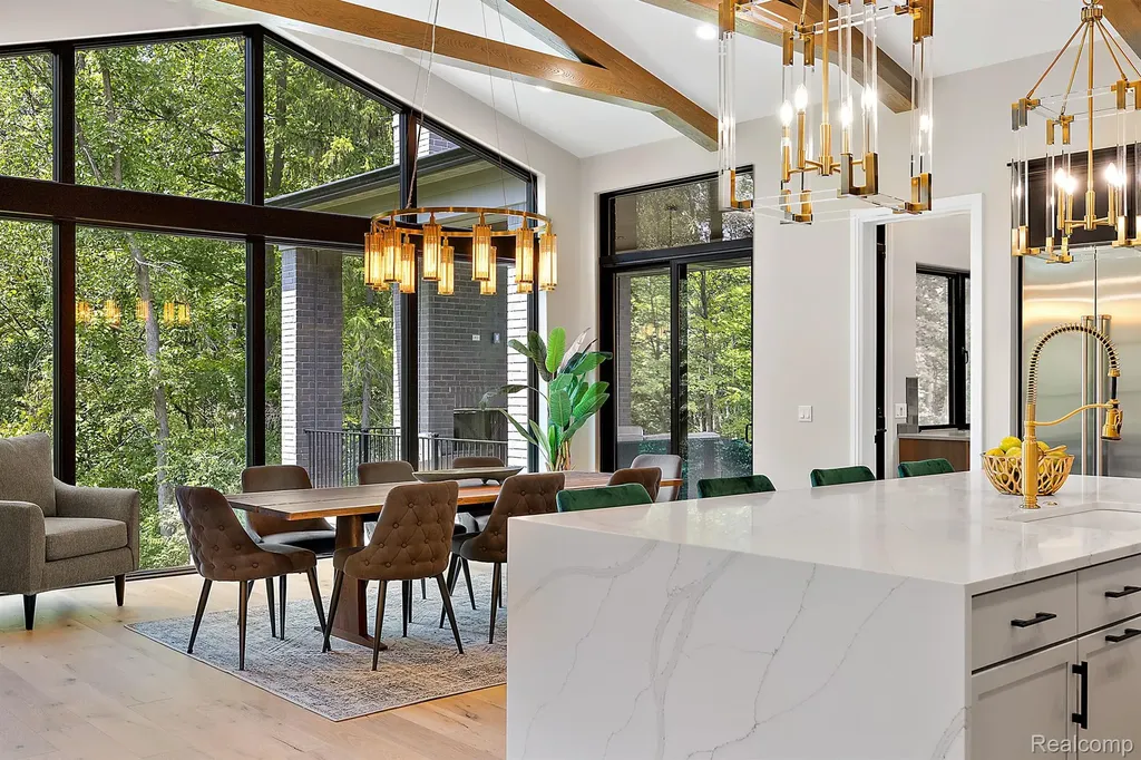 4995 Saddleridge Trail Ann Arbor City MI 48105