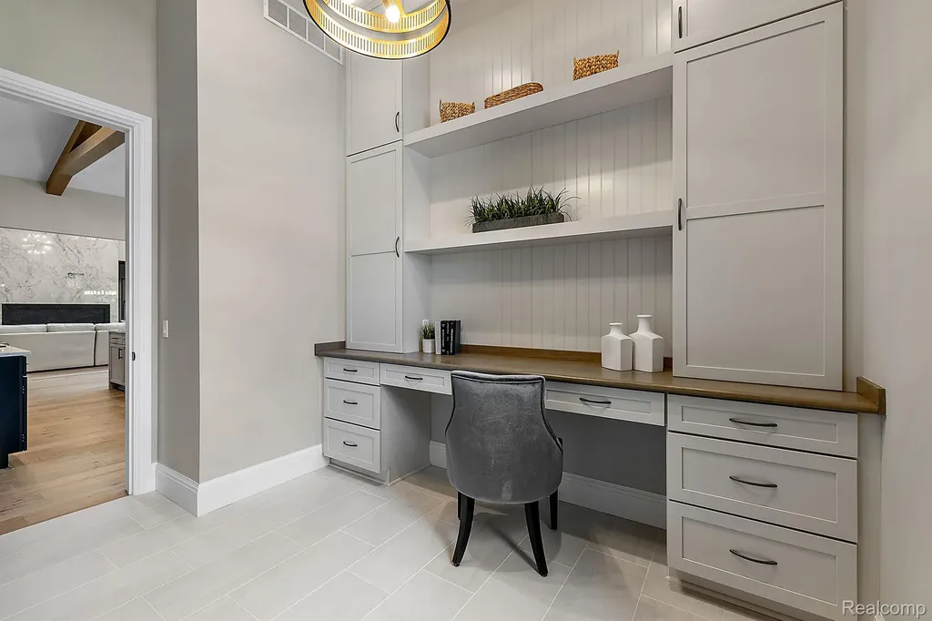 4995 Saddleridge Trail Ann Arbor City MI 48105