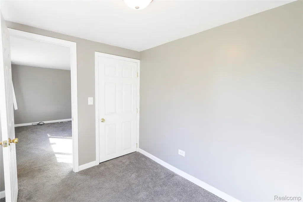 3319 Lakeview Street Frenchtown Township MI 48162