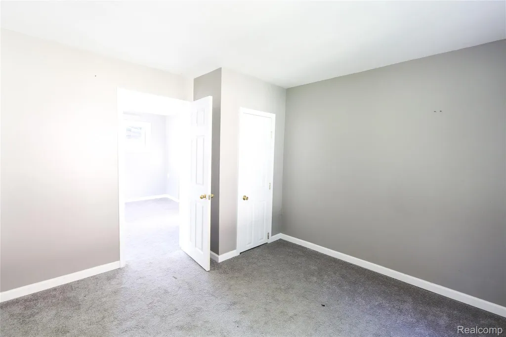 3319 Lakeview Street Frenchtown Township MI 48162