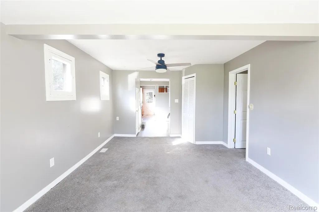 3319 Lakeview Street Frenchtown Township MI 48162