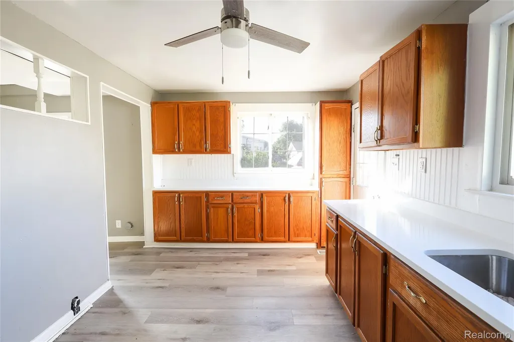 3319 Lakeview Street Frenchtown Township MI 48162