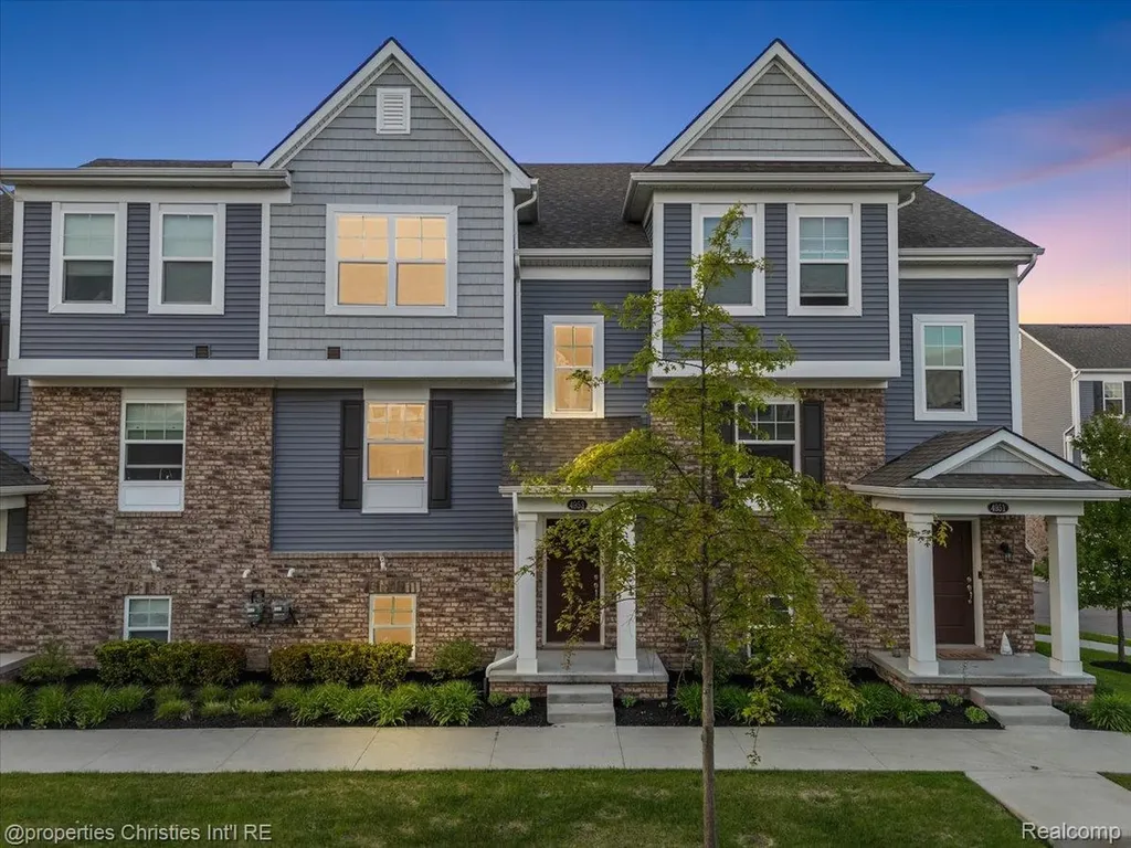 4953 Treeside Lane Troy City MI 48098