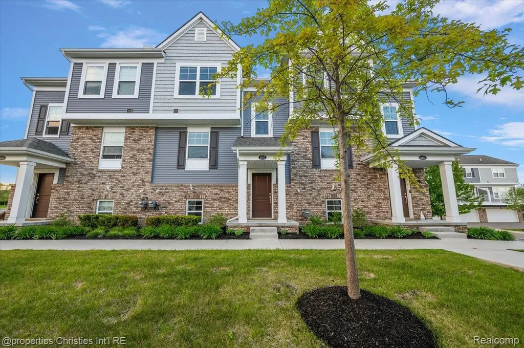 4953 Treeside Lane Troy City MI 48098