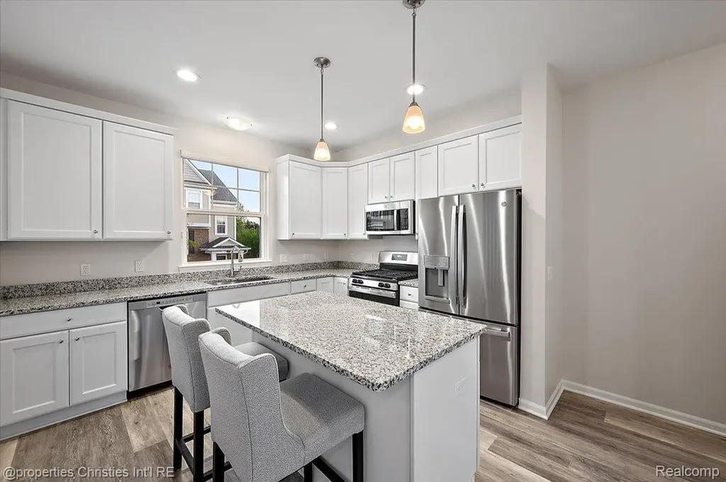 4953 Treeside Lane Troy City MI 48098