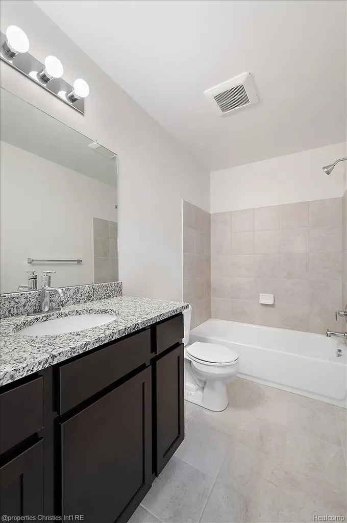 4953 Treeside Lane Troy City MI 48098