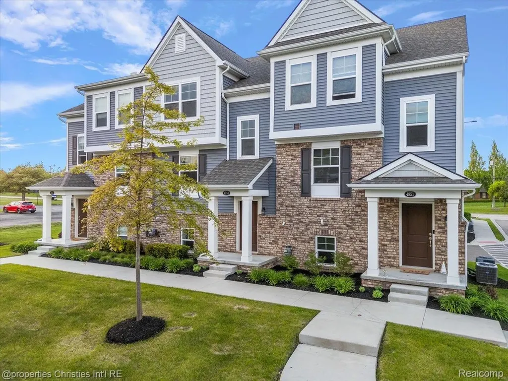 4953 Treeside Lane Troy City MI 48098
