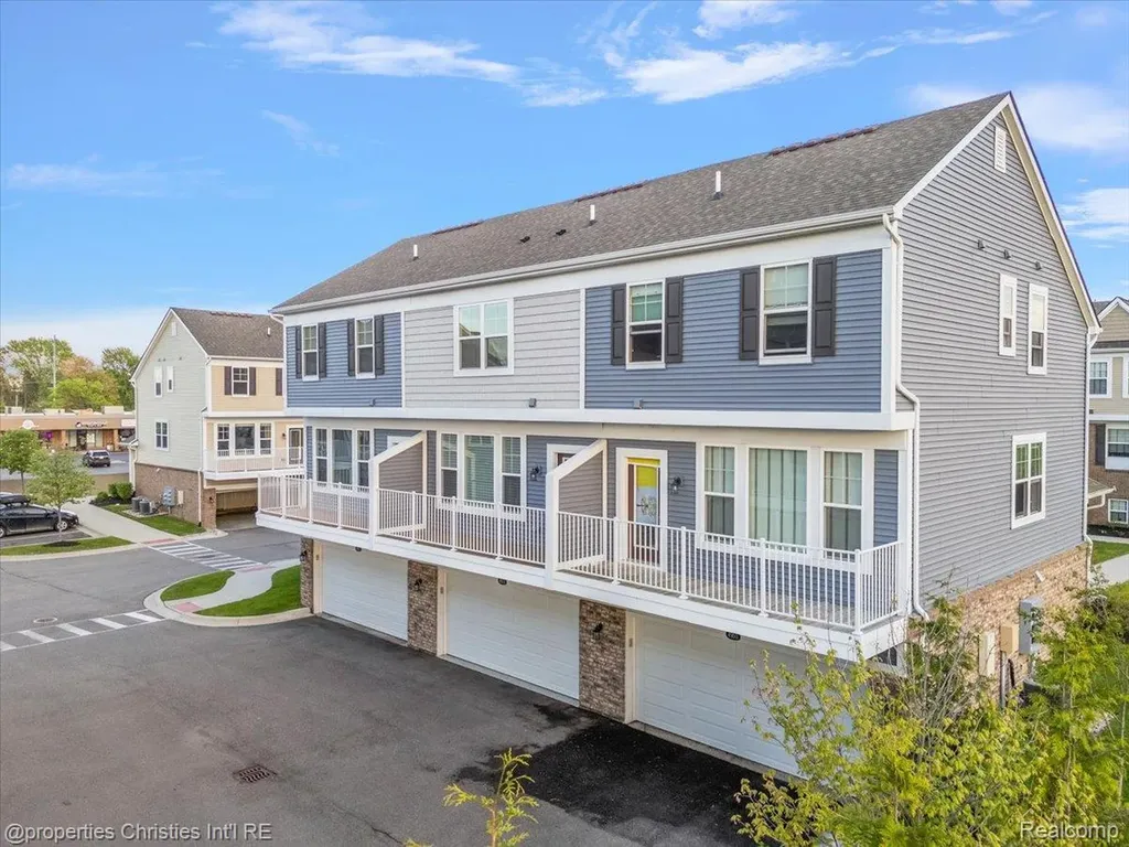 4953 Treeside Lane Troy City MI 48098