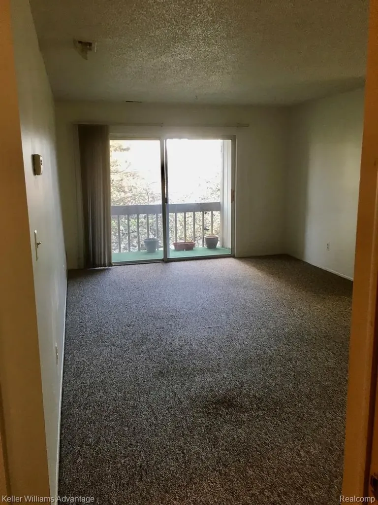 27915 Berrywood Lane Farmington Hills City MI 48334