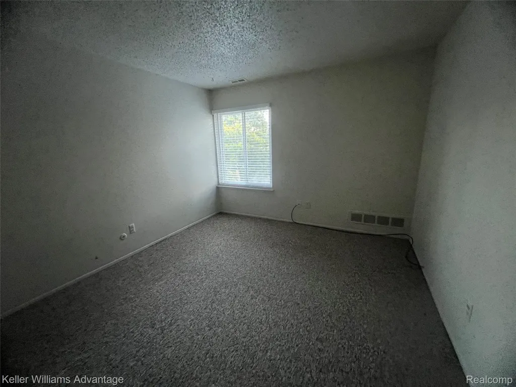 27915 Berrywood Lane Farmington Hills City MI 48334