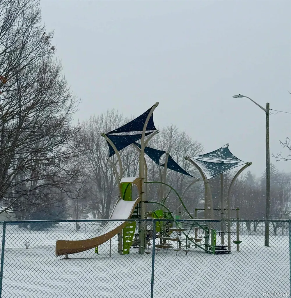 6140 1st Street Mayville Village MI 48744