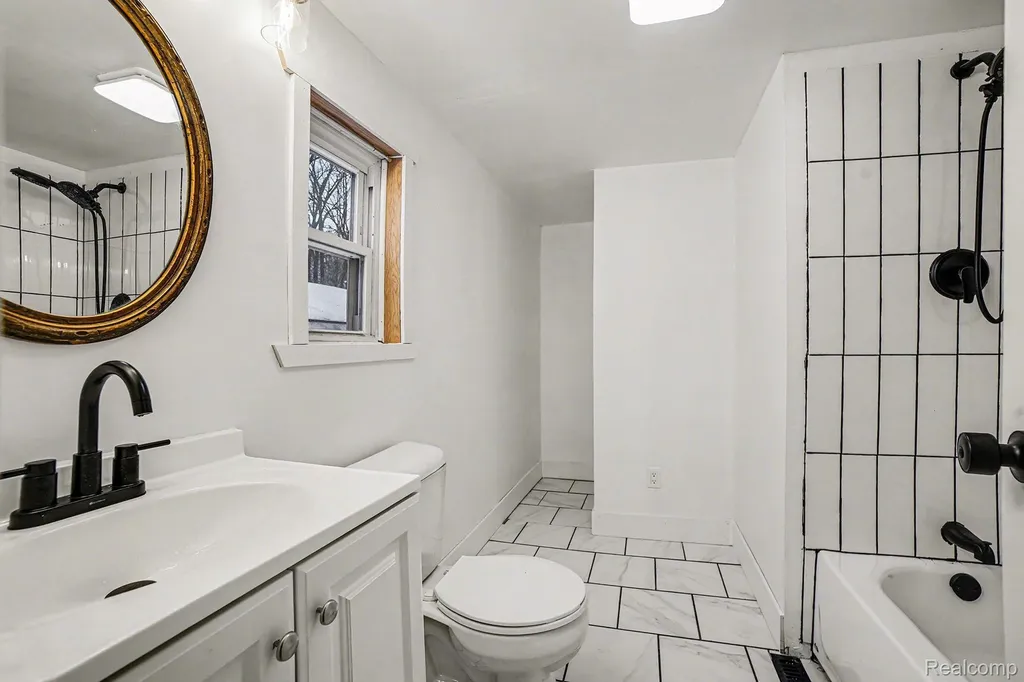 250 S Leaton Road Chippewa Township MI 48858