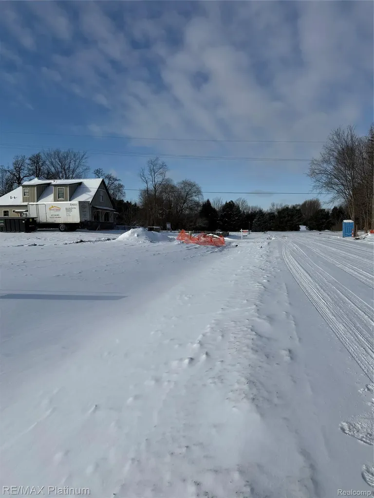 V/l Lot #2 Sweetheart Lane Brighton Township MI 48114
