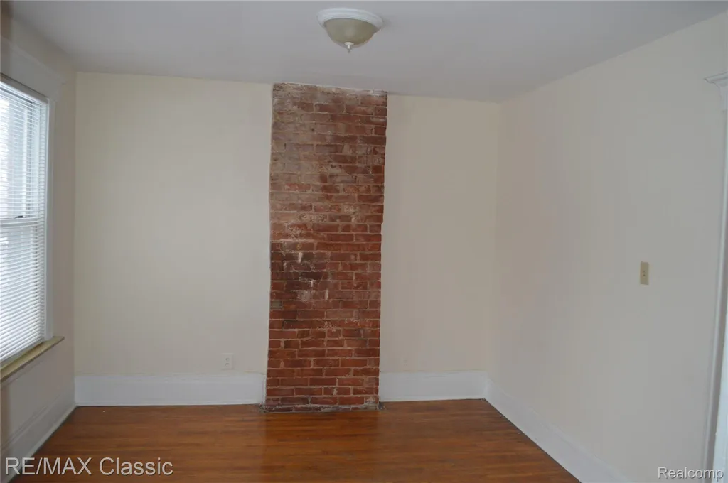 5208 Commonwealth Detroit City MI 48208