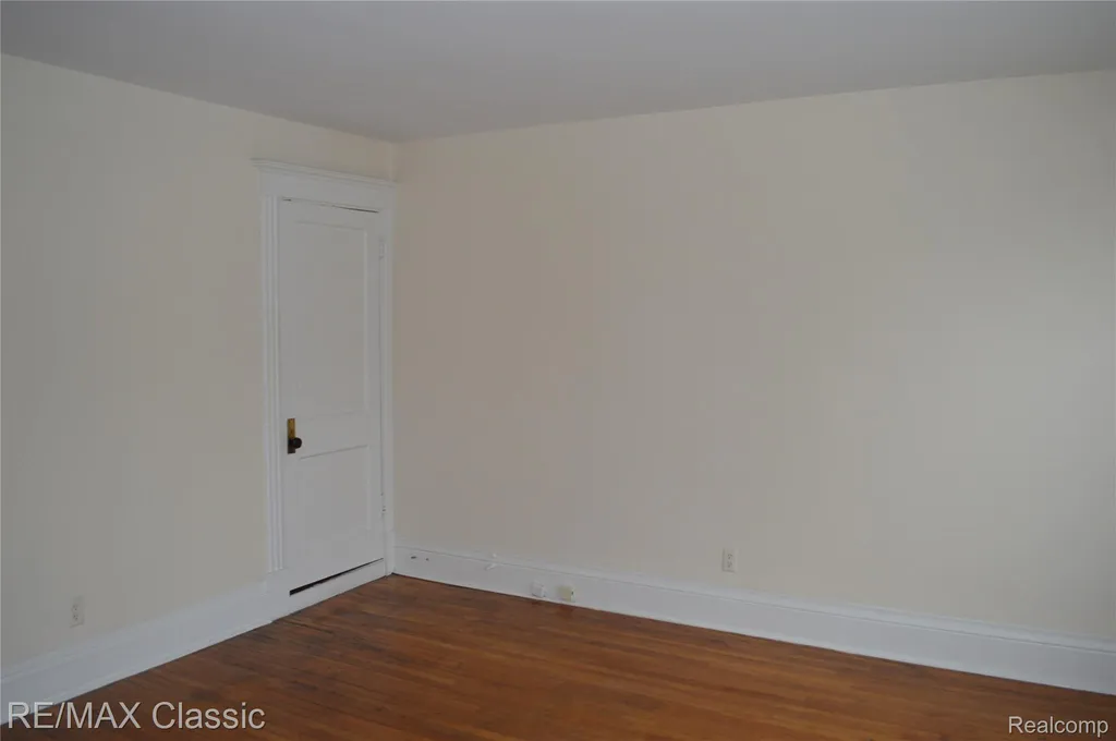 5208 Commonwealth Detroit City MI 48208
