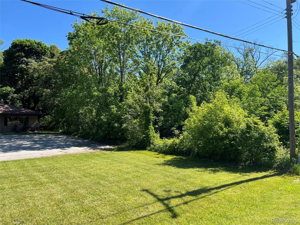 0000 Beecher Road Flint Charter Township MI 48532