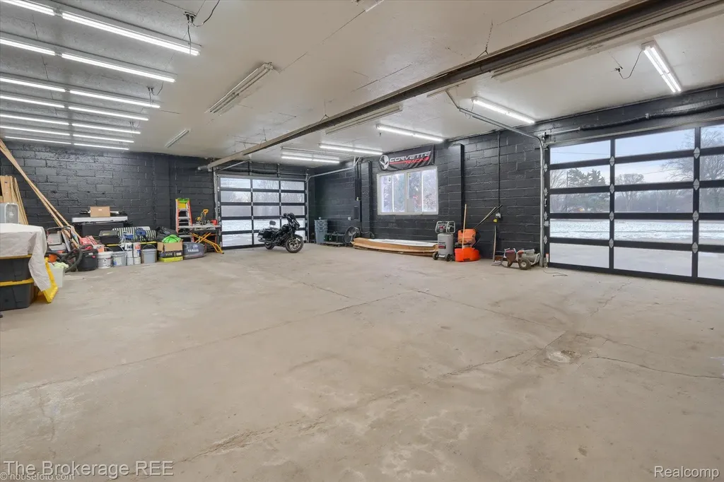 5482 Miller Road Swartz Creek City MI 48473