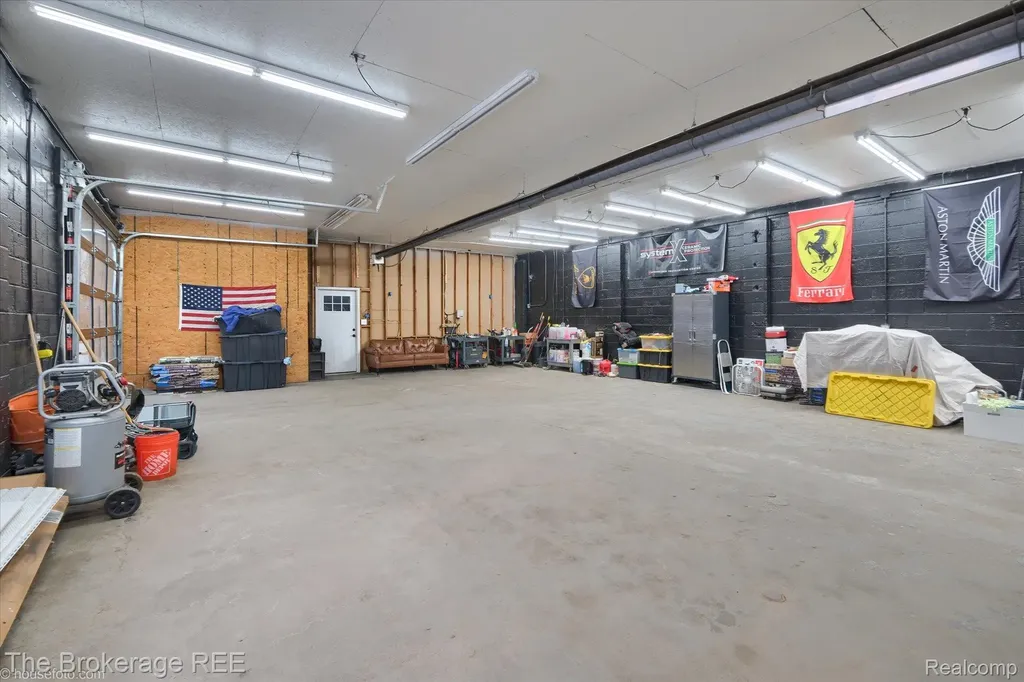 5482 Miller Road Swartz Creek City MI 48473