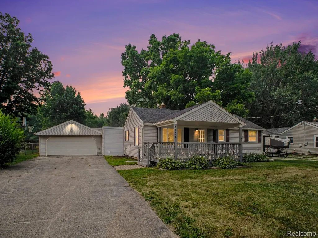 5104 Esta Drive Genesee Charter Township MI 48506