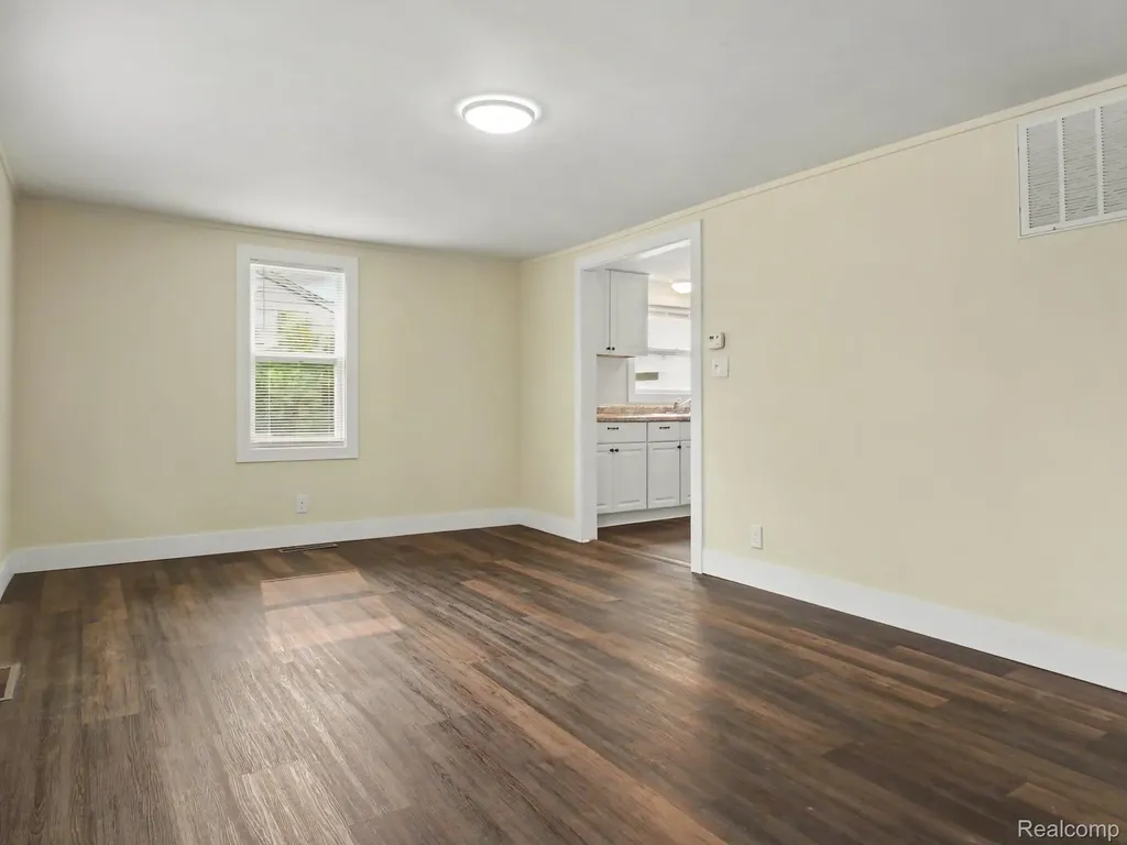 5104 Esta Drive Genesee Charter Township MI 48506