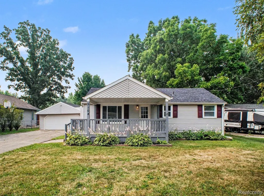 5104 Esta Drive Genesee Charter Township MI 48506