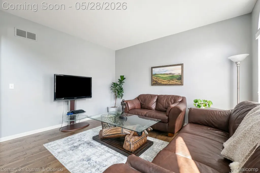 23498 Prescott Lane W Lyon Charter Township MI 48178