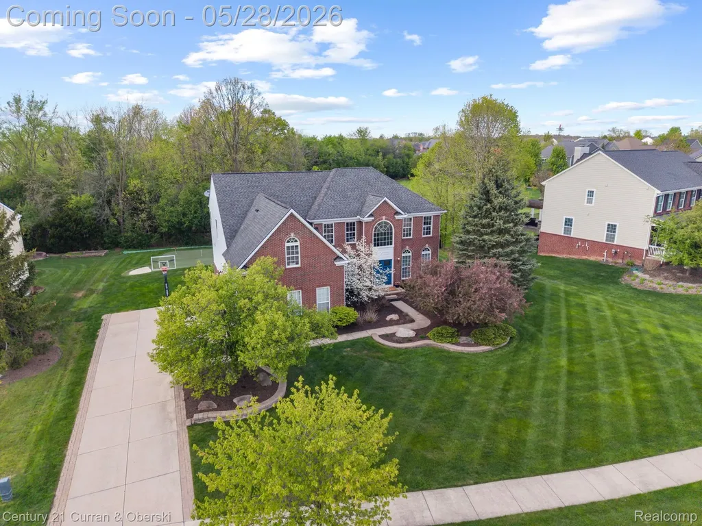 23498 Prescott Lane W Lyon Charter Township MI 48178