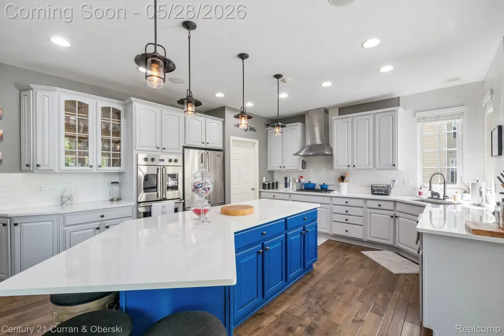 23498 Prescott Lane W Lyon Charter Township MI 48178
