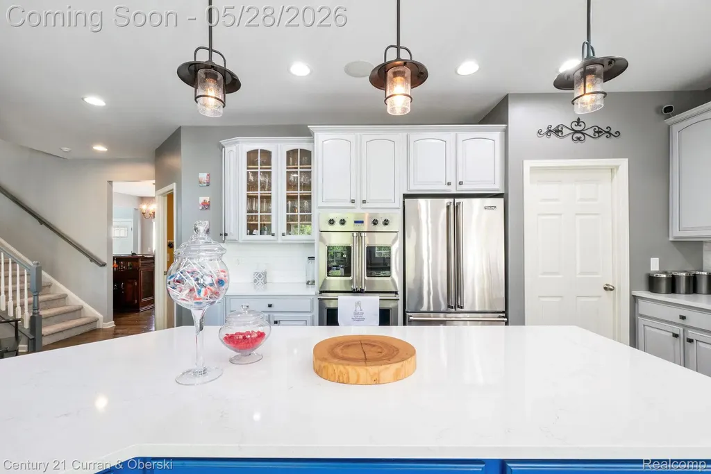 23498 Prescott Lane W Lyon Charter Township MI 48178