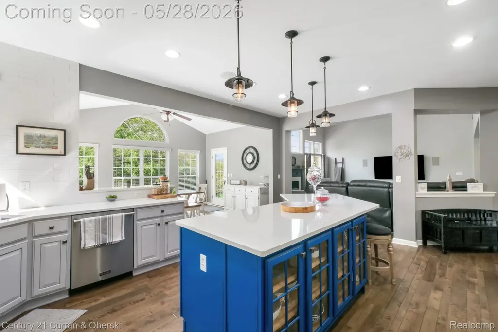 23498 Prescott Lane W Lyon Charter Township MI 48178