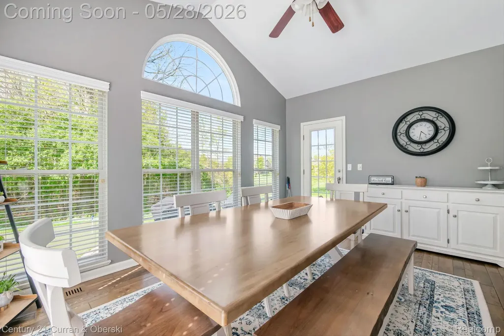 23498 Prescott Lane W Lyon Charter Township MI 48178