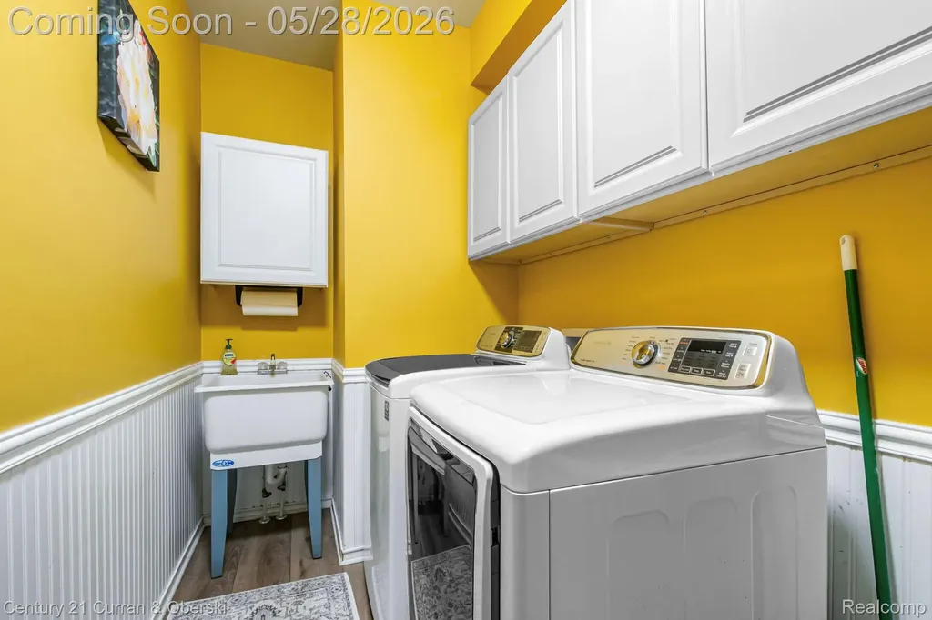 23498 Prescott Lane W Lyon Charter Township MI 48178