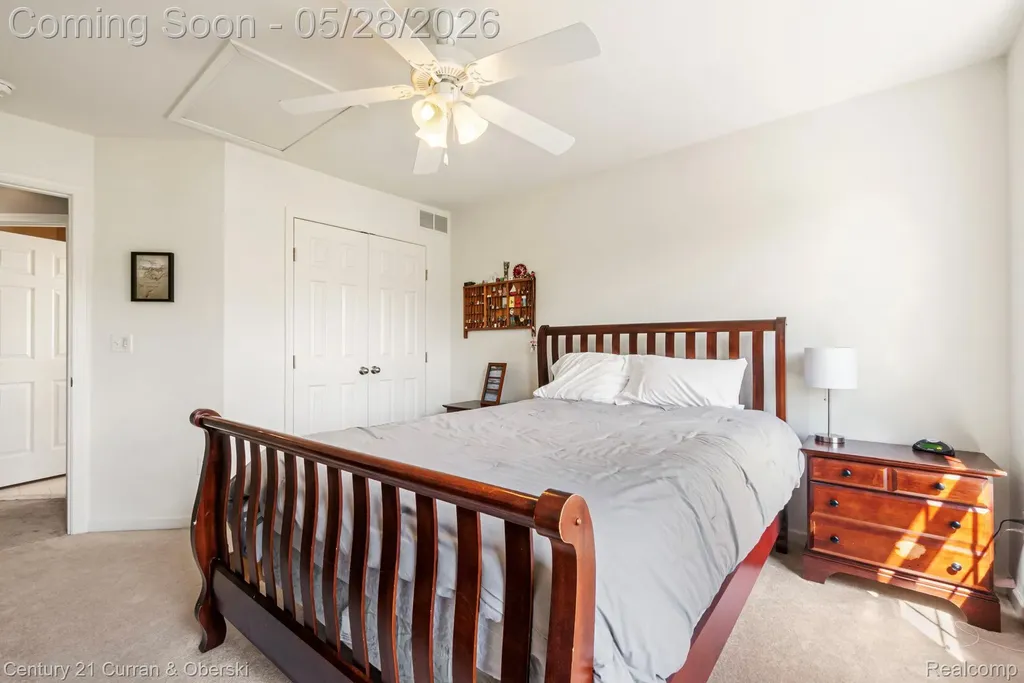 23498 Prescott Lane W Lyon Charter Township MI 48178