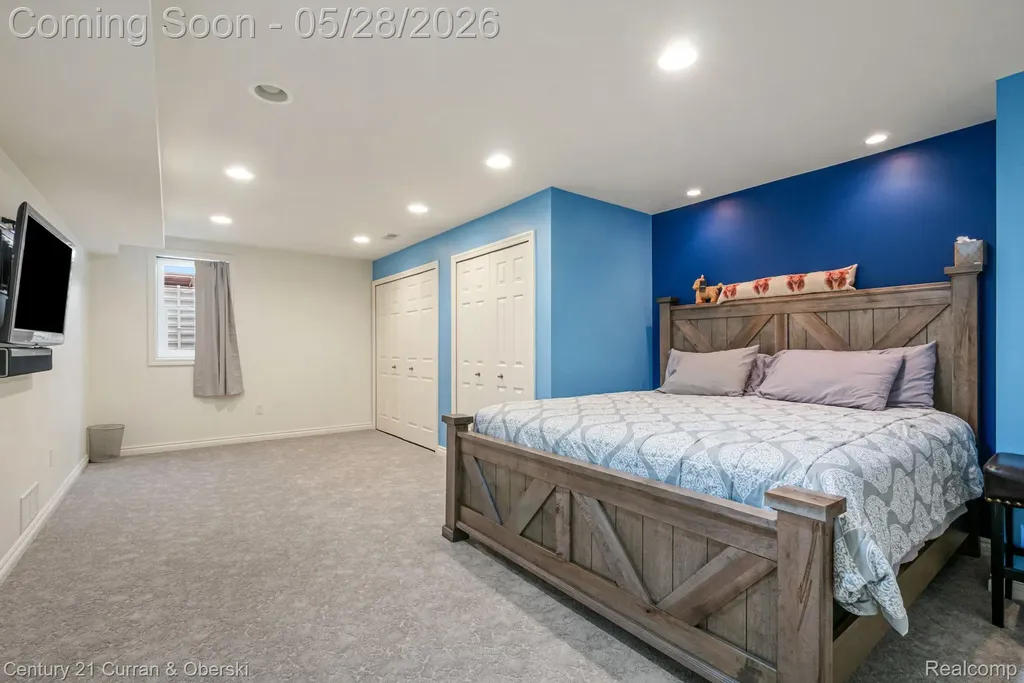 23498 Prescott Lane W Lyon Charter Township MI 48178