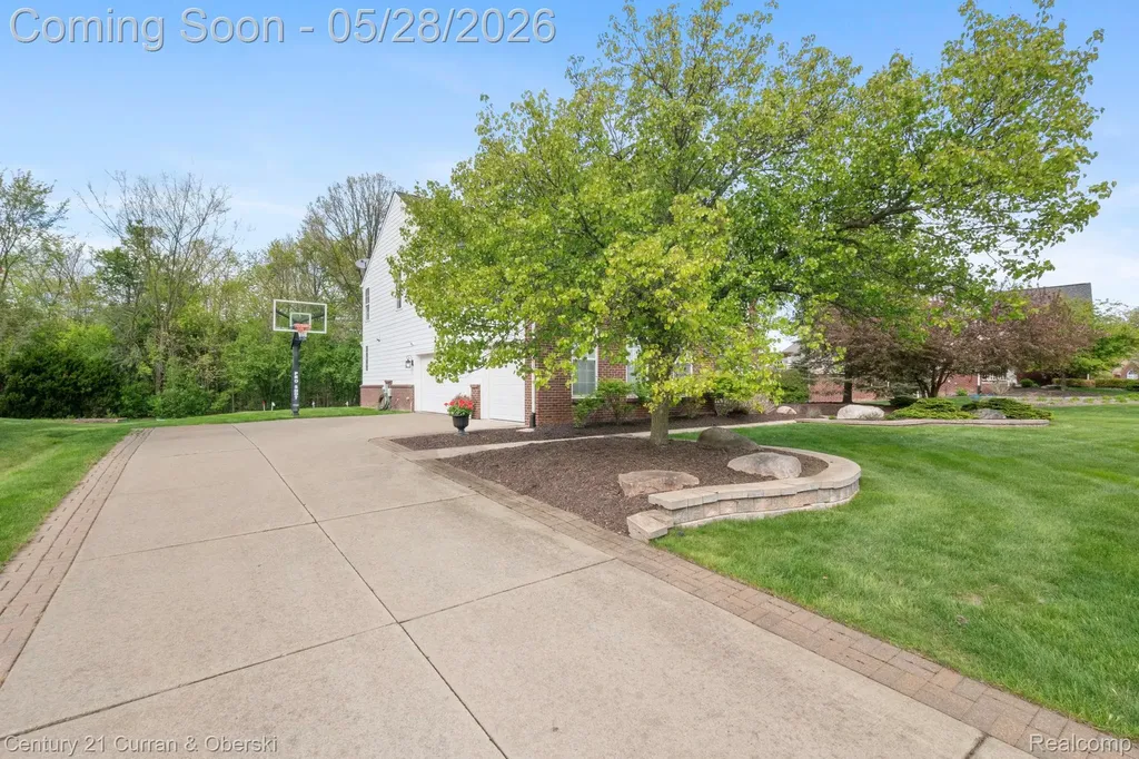 23498 Prescott Lane W Lyon Charter Township MI 48178