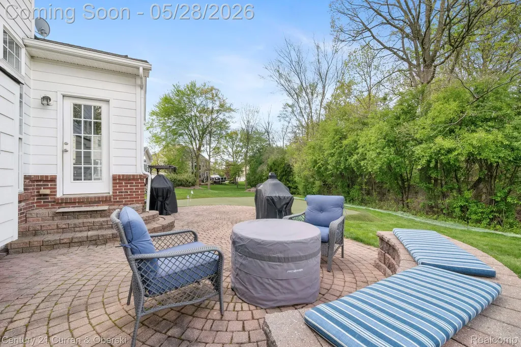 23498 Prescott Lane W Lyon Charter Township MI 48178