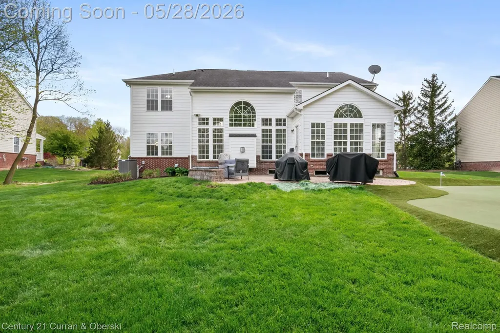 23498 Prescott Lane W Lyon Charter Township MI 48178