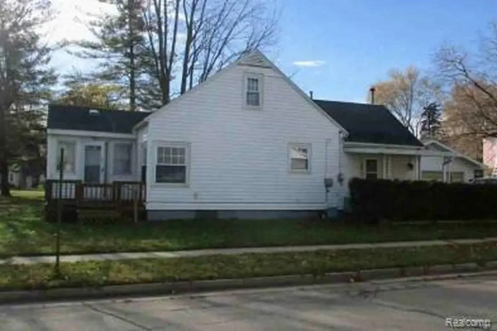 201 Grant Street Auburn City MI 48611