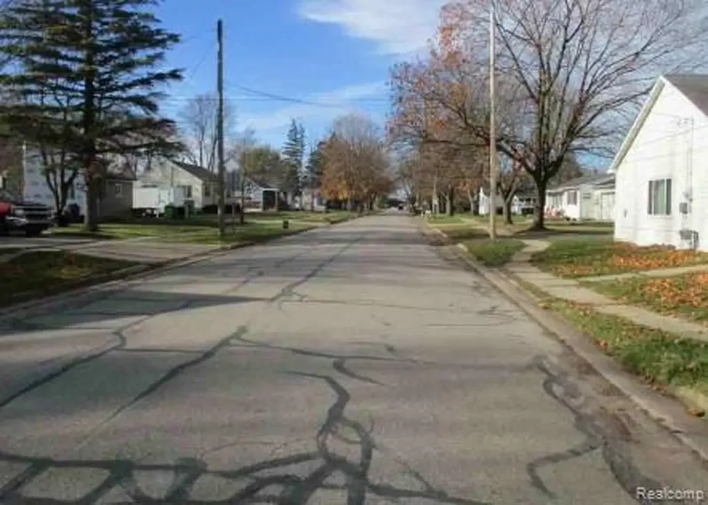 201 Grant Street Auburn City MI 48611