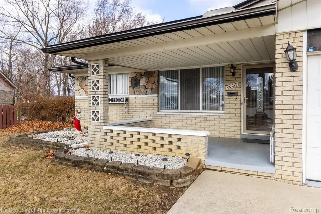 36218 Allison Drive Sterling Heights City MI 48310